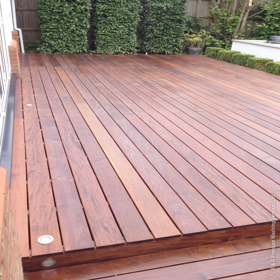 Terrasse efter den er reddet med D1 træolie og trærens